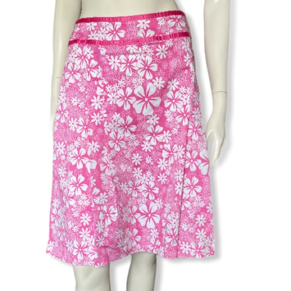 Trixie + Lulu  pink and white floral skirt sz 10